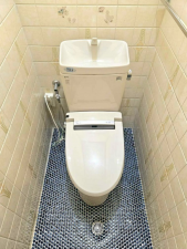 神戸市須磨区妙法寺、中古一戸建てのトイレ画像です