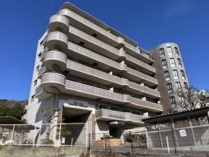 神戸市須磨区妙法寺、中古マンションの外観画像です