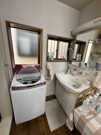 神戸市須磨区養老町、中古一戸建ての洗面画像です