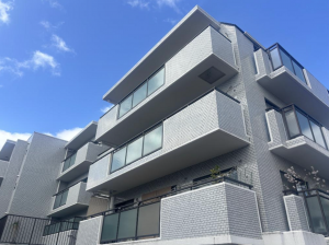 神戸市須磨区潮見台町、中古マンションの外観画像です