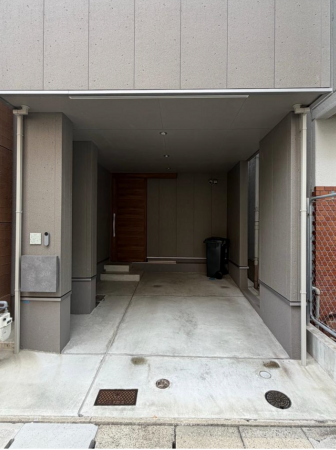 神戸市須磨区大黒町、中古一戸建ての駐車場画像です