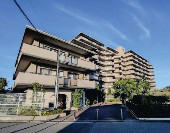 神戸市須磨区白川台、中古マンションの外観画像です