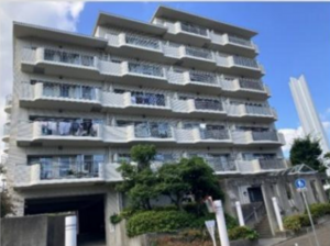 神戸市須磨区北落合、中古マンションの外観画像です