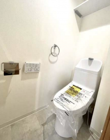 神戸市須磨区高倉町、中古マンションのトイレ画像です