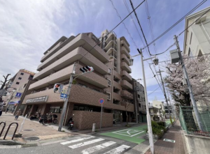 神戸市須磨区前池町、中古マンションの外観画像です
