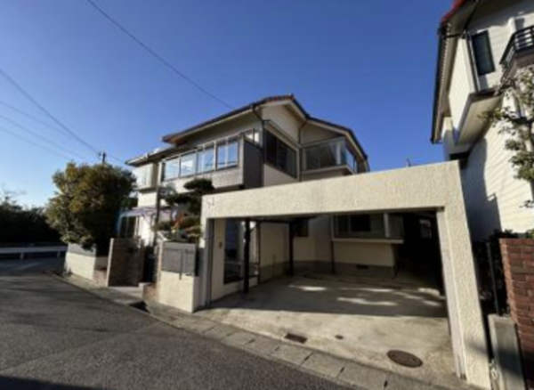 神戸市須磨区多井畑東町、中古一戸建ての外観画像です