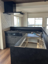 神戸市須磨区須磨浦通、中古マンションのキッチン画像です