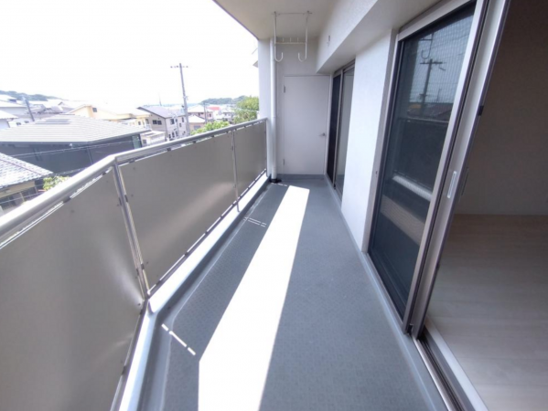 神戸市須磨区友が丘、中古マンションのバルコニー画像です