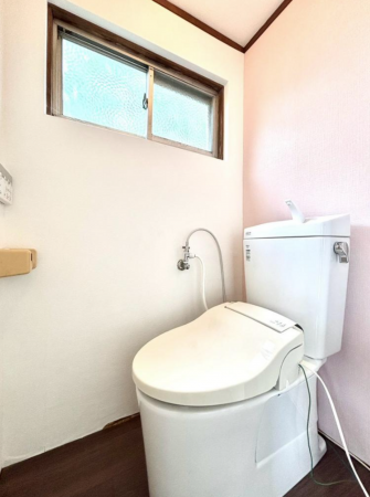 神戸市須磨区一ノ谷町、中古一戸建てのトイレ画像です
