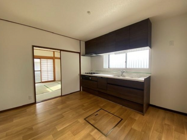 神戸市須磨区白川台、中古一戸建てのキッチン画像です