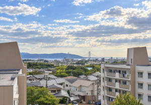 神戸市須磨区高倉台、中古マンションの外観画像です
