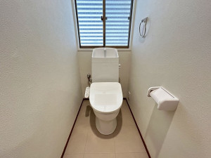 神戸市須磨区南落合、中古一戸建てのトイレ画像です