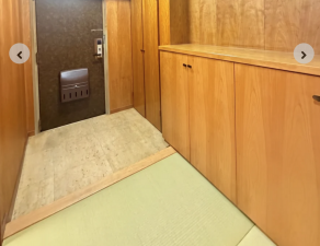 神戸市須磨区高倉町、中古マンションの玄関画像です