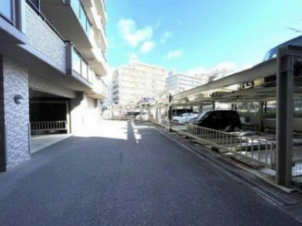 神戸市須磨区車、中古マンションの駐車場画像です