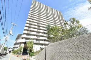 神戸市須磨区清水台、中古マンションの外観画像です