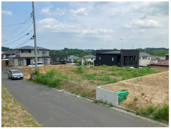 八戸市東白山台、土地の画像です