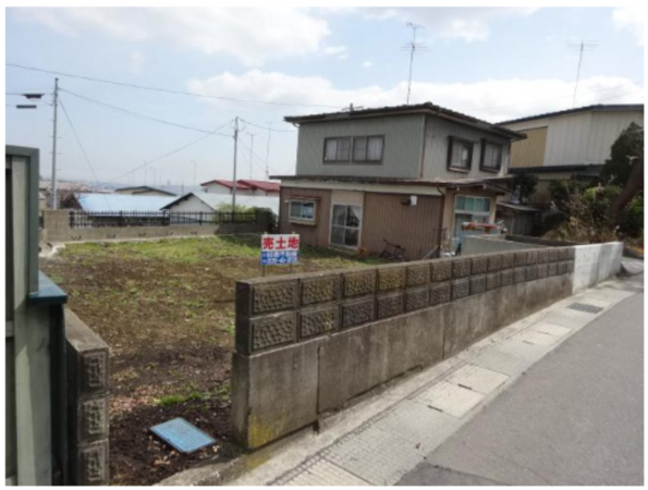 八戸市大字糠塚、土地の画像です