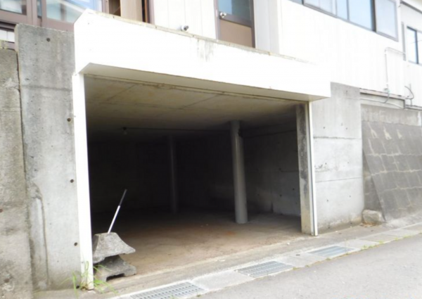 八戸市大字中居林、中古一戸建ての画像です