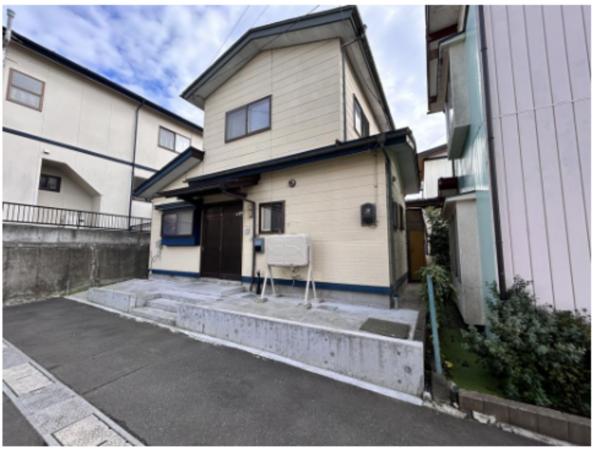 八戸市大字鮫町、中古一戸建ての画像です