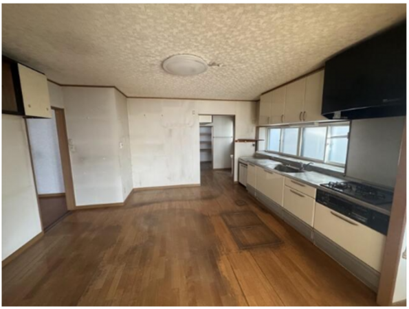 八戸市吹上、中古一戸建ての画像です