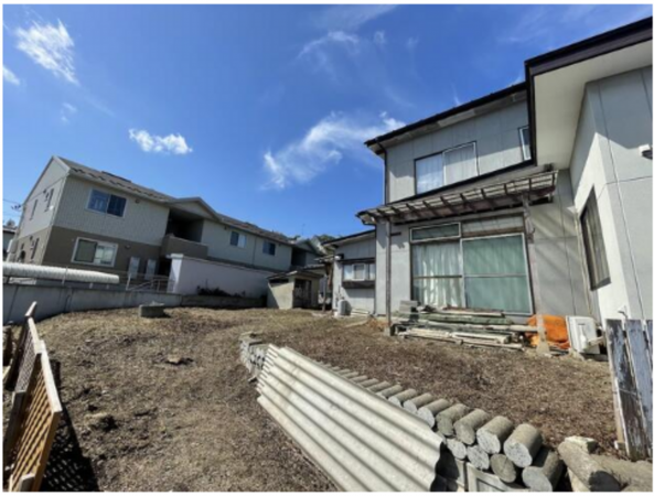 八戸市大字沢里、中古一戸建ての画像です