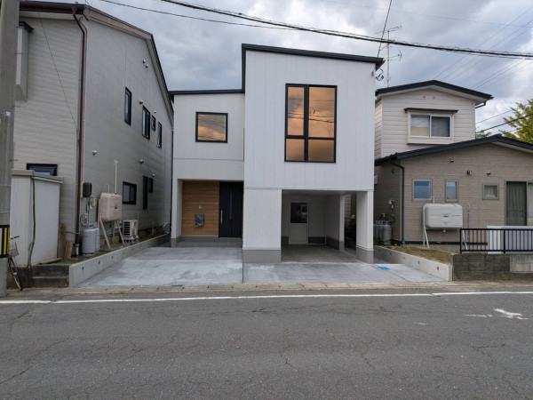 八戸市小中野、新築一戸建ての画像です