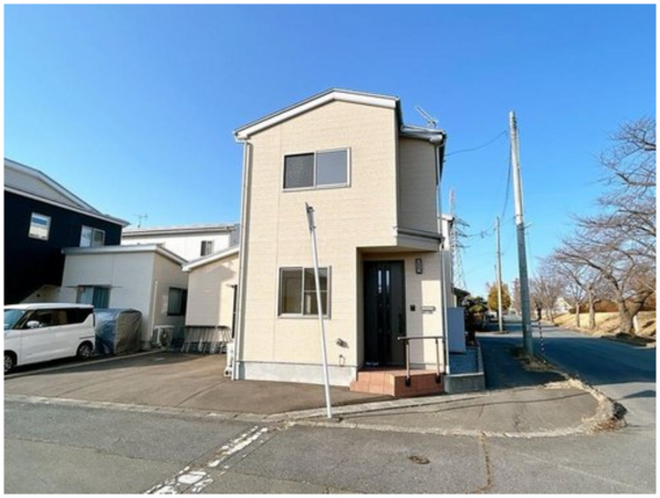 八戸市諏訪、中古一戸建ての画像です