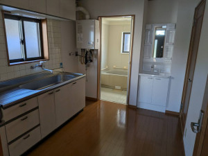 八戸市諏訪、中古一戸建ての画像です