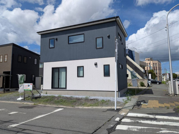 八戸市柏崎、中古一戸建ての画像です