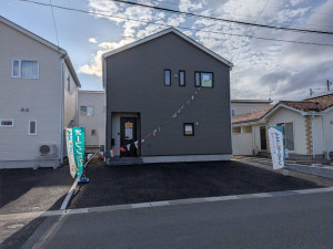 八戸市、新築一戸建ての外観画像です