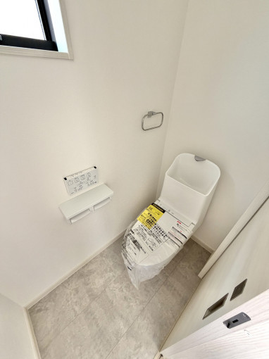横浜市都筑区東山田、新築一戸建てのトイレ画像です
