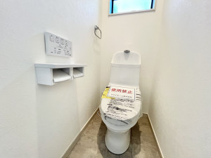 横浜市都筑区東山田、新築一戸建てのトイレ画像です