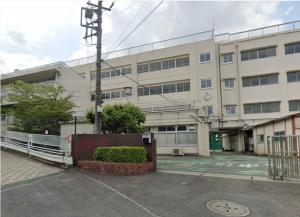 横浜市都筑区佐江戸町、中古マンションの中学校画像です