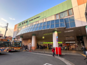 横浜市都筑区池辺町、中古マンションの駅画像です