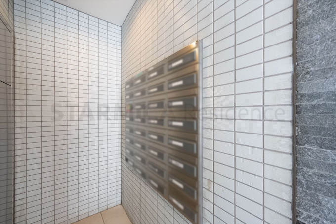 横浜市都筑区すみれが丘、中古マンションのエントランス画像です