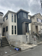 横浜市都筑区池辺町、中古一戸建ての画像です