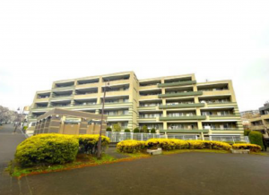 横浜市都筑区牛久保東、中古マンションの外観画像です