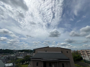 横浜市都筑区中川、中古マンションの周辺の街並み画像です