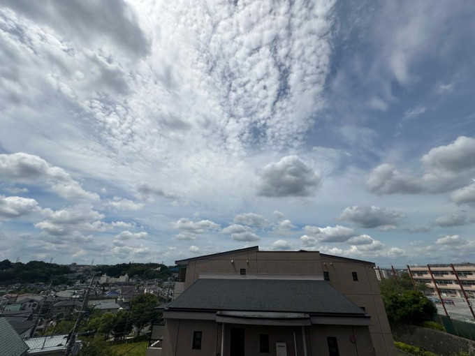 横浜市都筑区中川、中古マンションの周辺の街並み画像です