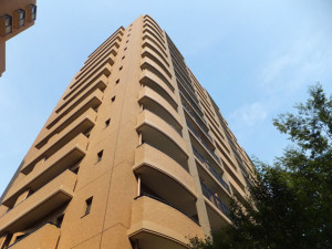 横浜市都筑区茅ケ崎東、中古マンションの外観画像です