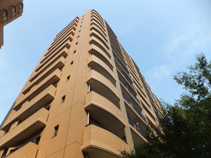 横浜市都筑区茅ケ崎東、中古マンションの外観画像です