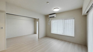 横浜市都筑区茅ケ崎東、中古マンションの居間画像です