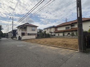 横浜市都筑区北山田、土地の前面道路を含む現地写真画像です