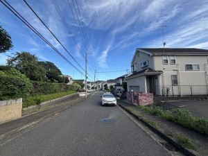 横浜市都筑区荏田南、土地の前面道路を含む現地写真画像です