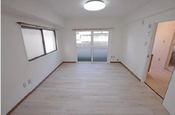 板橋区大谷口北町、中古マンションの居間画像です