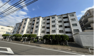 板橋区小茂根、中古マンションの外観画像です