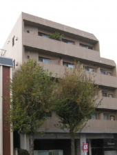 板橋区小茂根、中古マンションの外観画像です