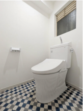 板橋区中丸町、中古マンションのトイレ画像です