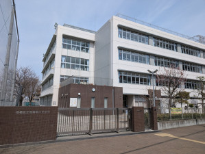 板橋区仲宿、中古マンションの中学校画像です