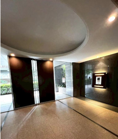 板橋区小茂根、中古マンションのエントランス画像です